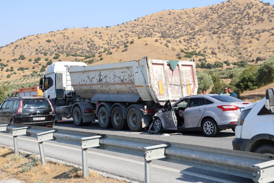 Aydın-Muğla Yolunda Art Arda İki Trafik Kazası Hem Ulaşımı Engelledi Hem de Yaralanmalara Sebep Oldu