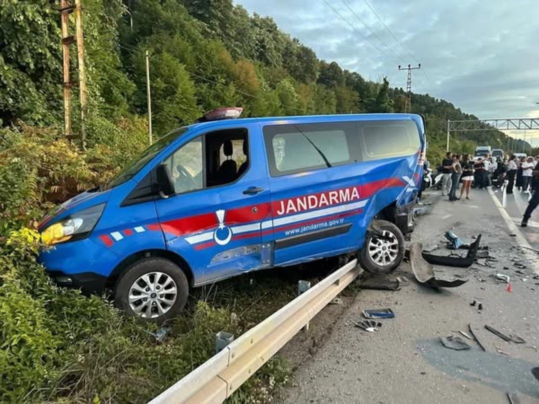 Tofaş, Carmerie Araç Aracı Hit: 1 Ciddi Yaralı 3