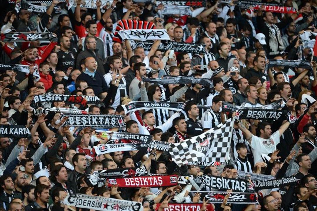 Beşiktaş taraftarının sabrı taştı! 2. maç sonunda Sergen Yalçın'a protesto